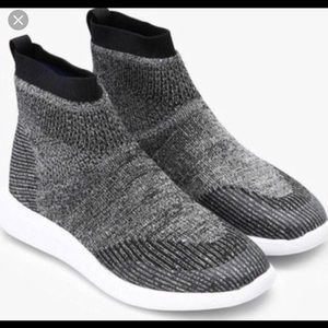 ❌SOLD❌Aldo’s slip on sneakers